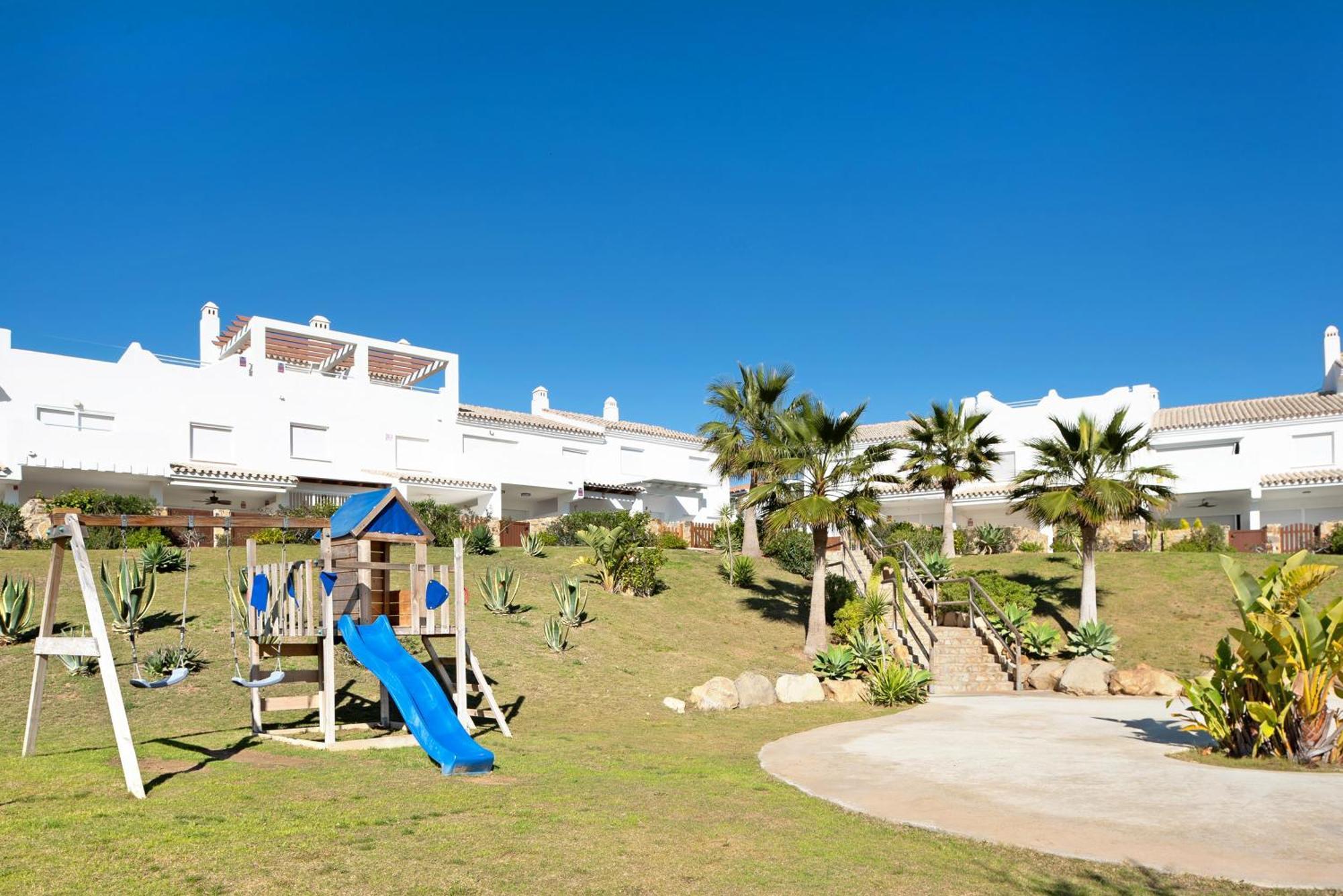 Vakantiehuis Zahara Rompeolas 31 *